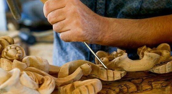 صنایع‌دستی ملایر؛ میزبان مسئولان